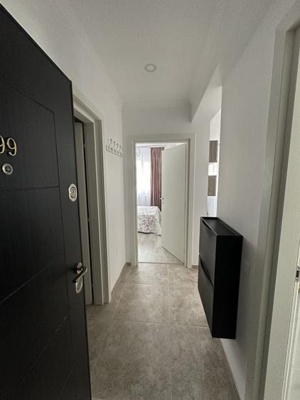 Apartament cu 2 camere semidecomandat în Roșu