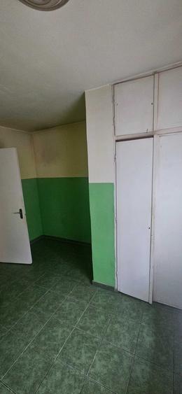 Apartament cu 4 camere decomandat în Dâmbul Rotund