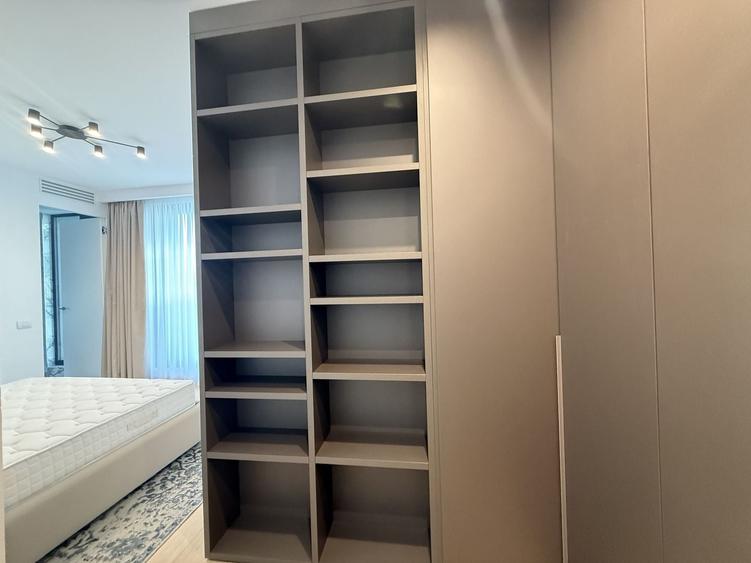 Apartament cu 4 camere decomandat în Arcul de Triumf