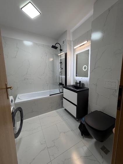 Inchiriez apartament 2 camere cu parcare - 1