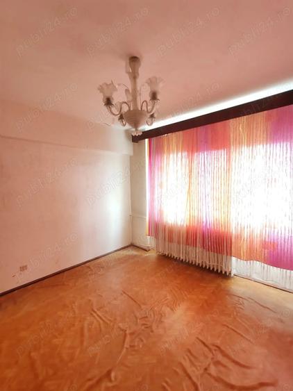 Apartament cu 3 camere decomandat în Pantelimon