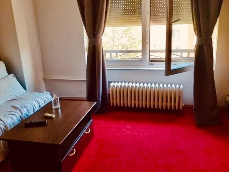 Garsonieră decomandată, mobilată în P-ța Muncii