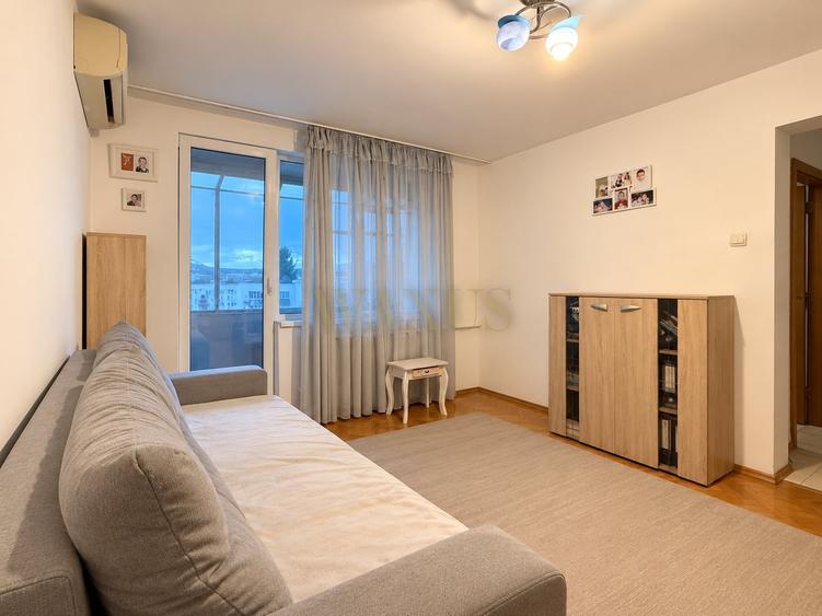 Apartament cu 3 camere semidecomandat, mobilat în Grigorescu