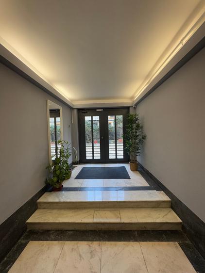 Spațiu comercial, de 44 mp, în P-ța Romană