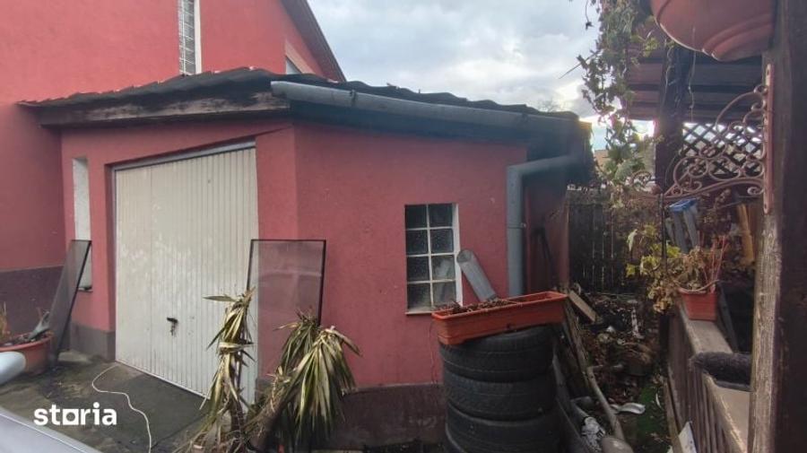 Casă cu 3 camere cu Teren 828 Mp în Șoimuș