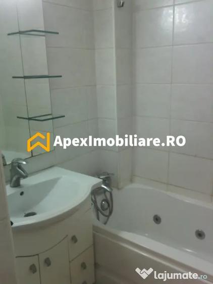 Garsonieră semidecomandată în Națiunile Unite