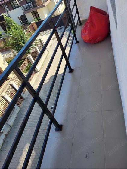 Garsonieră decomandată în Apărătorii Patriei