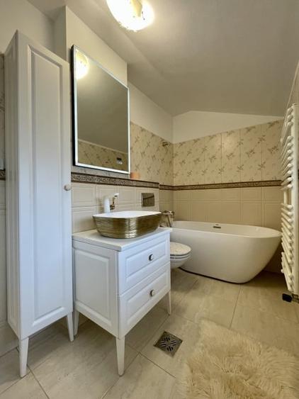 Apartament cu 2 camere decomandat, mobilat în Borhanci