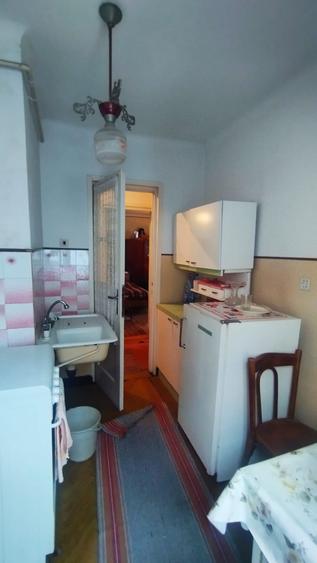 Apartament cu 2 camere decomandat în Calea Moroieni