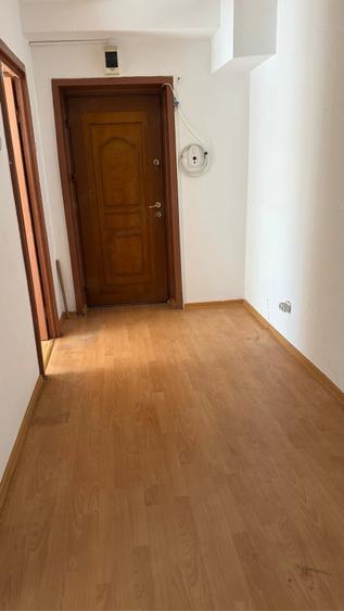 Apartament cu 2 camere nedecomandat în Ultracentral