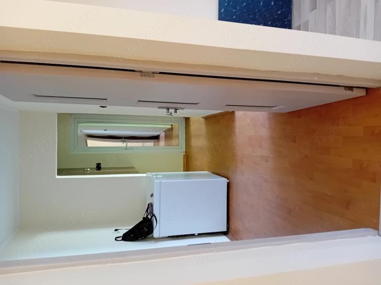 Apartament cu 3 camere decomandat în Micro 20