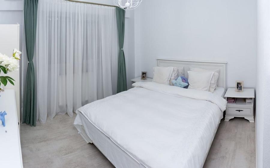 Apartament cu 2 camere decomandat în Eremia