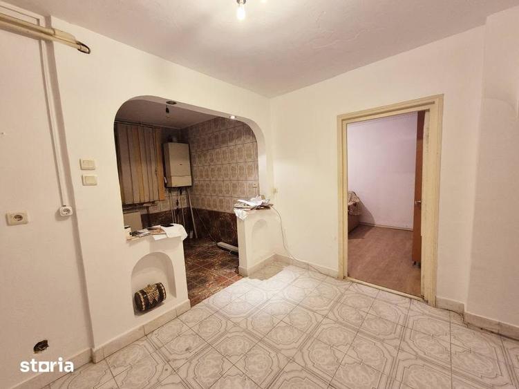 Apartament cu 3 camere decomandat în Precista