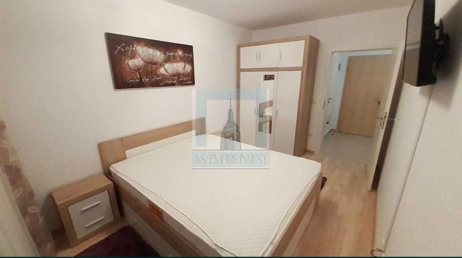 Apartament cu 2 camere semidecomandat în Tractorul