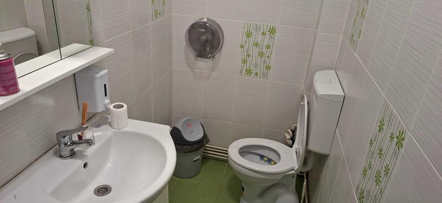 Spațiu comercial, de 80 mp, în Central