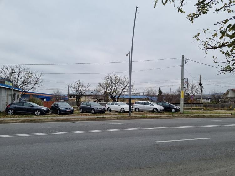 Teren construcție, în Calea Moinești