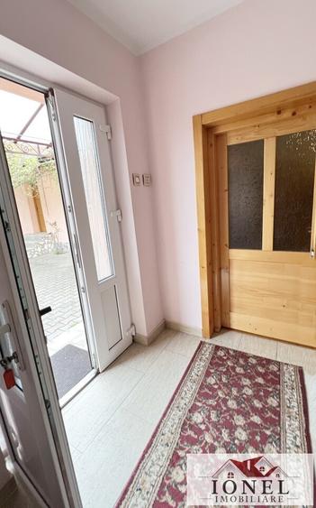 Casă individuală cu 3 camere cu Canalizare în Cetate