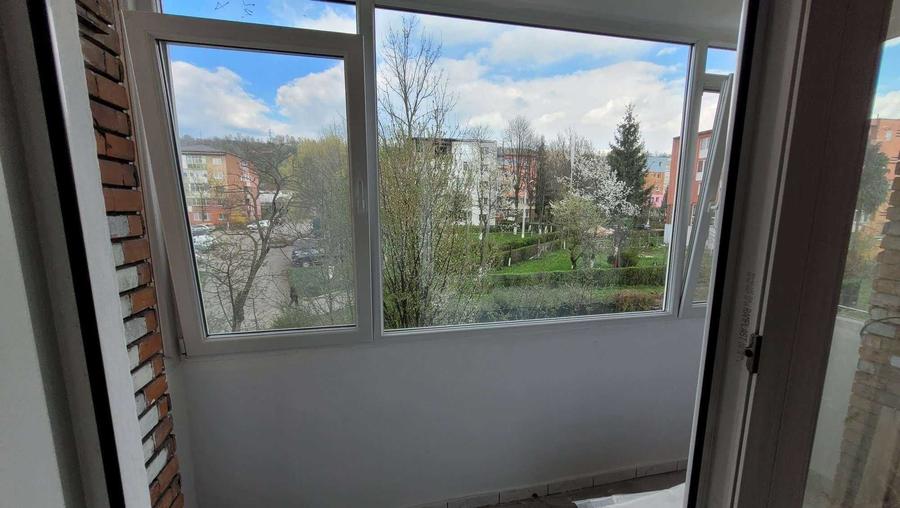 Apartament cu 2 camere nedecomandat în Petros