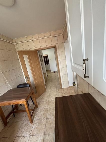 Apartament cu 2 camere semidecomandat în Exterior Vest