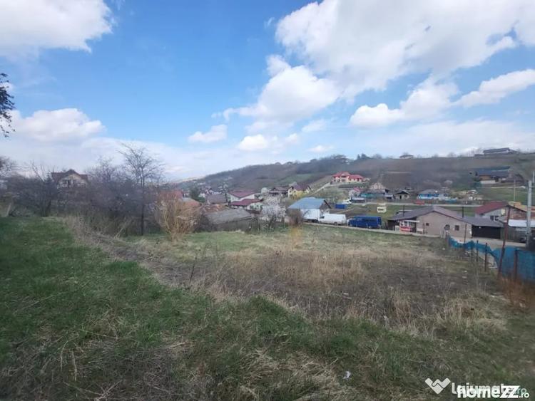Teren de 1061 mp, în Rediu