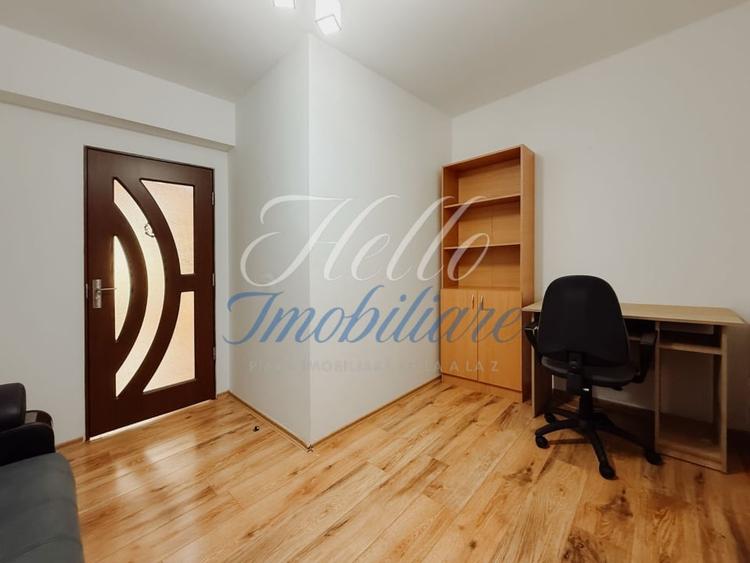 Apartament cu 3 camere decomandat în Florești
