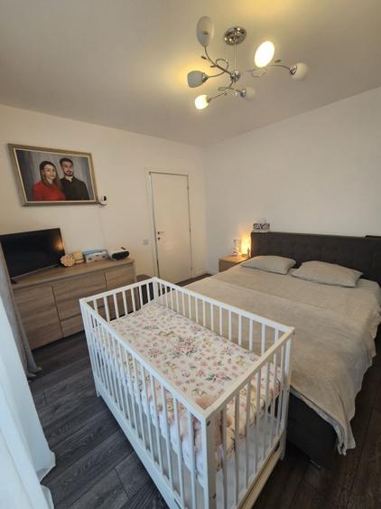 Apartament cu 3 camere semidecomandat, mobilat în Sânnicoară