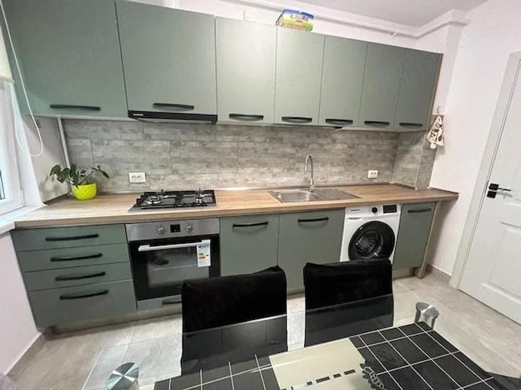 Apartament cu 2 camere decomandat în 1 Decembrie 1918