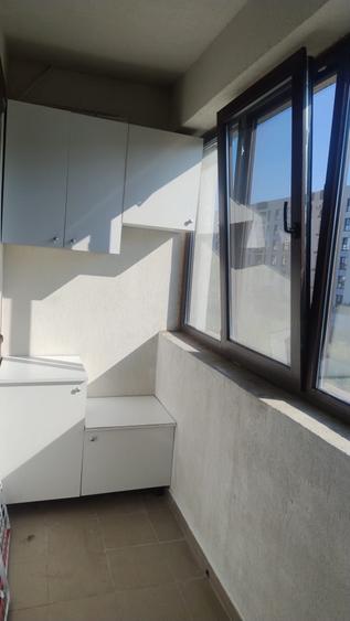 Apartament cu 2 camere semidecomandat în Roșu