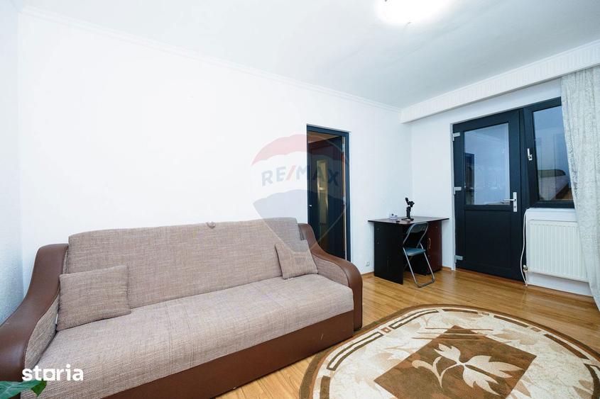 Apartament cu 2 camere, mobilat în Războieni