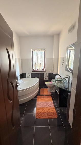 Casă cu Teren 1289 Mp în Luizi-Călugăra