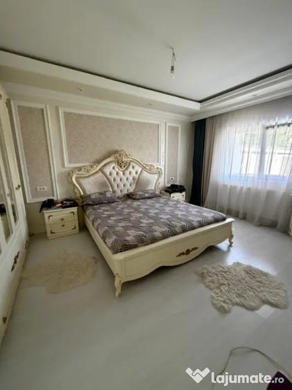 Casă cu 5 camere cu Teren 448 Mp în Brestei