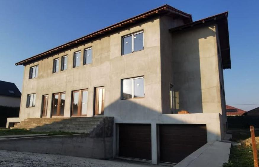 Casă individuală cu 6 camere cu Teren 400 Mp în Episcopia Bihorului