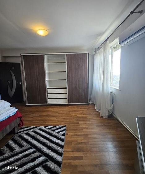 Apartament cu 3 camere decomandat în Iosia