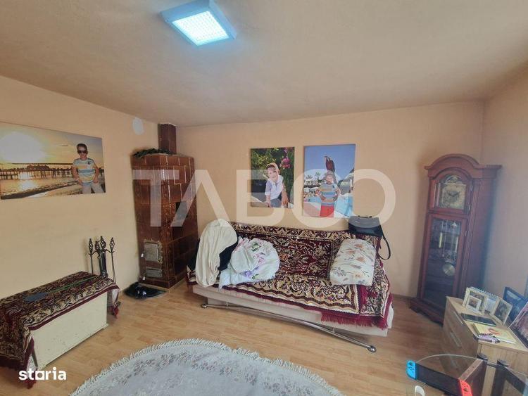 Casă cu 3 camere cu Teren 84 Mp în Rășinari