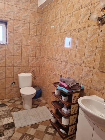 Casă cu 4 camere în Mihai Viteazu
