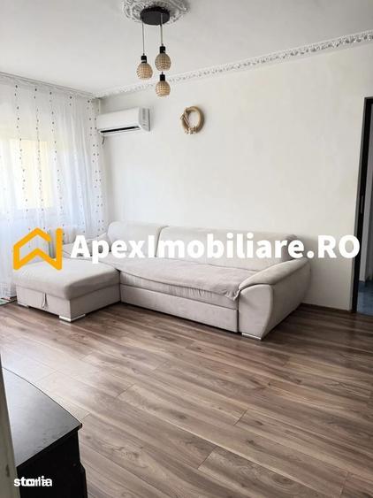 Apartament cu 3 camere decomandat în P-ța Reșița