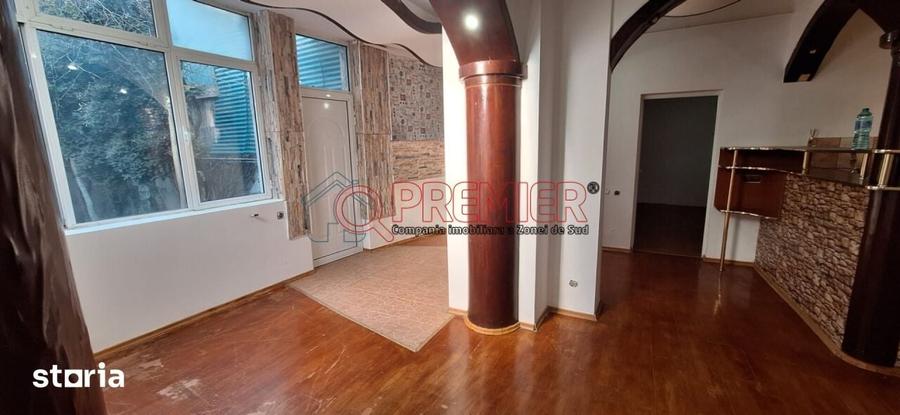 Apartament cu 4 camere în Centrul Civic