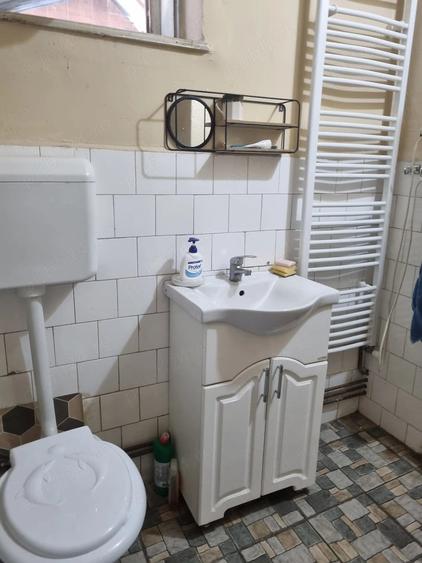 Casă cu 3 camere cu Teren 882 Mp în Central