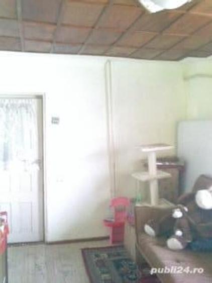 Casă cu 5 camere cu Teren 964 Mp în Pleașa