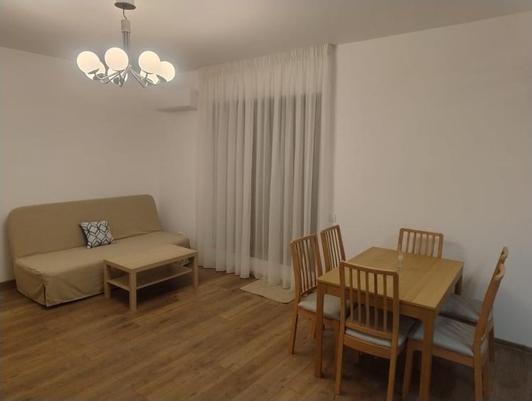 Apartament cu 2 camere decomandat în Drumul Taberei