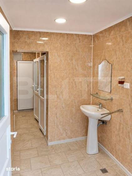 Casă cu 4 camere cu Teren 6000 Mp în Central