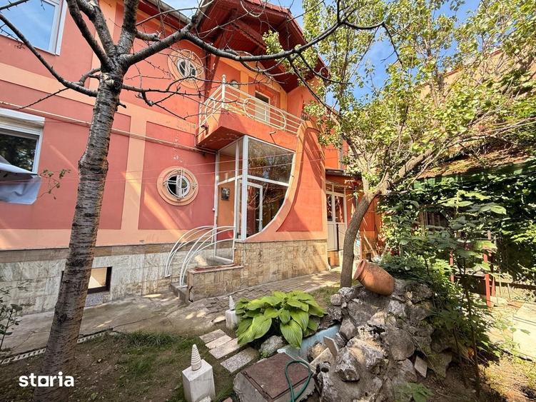 Casă cu 6 camere cu Teren 185 Mp în Chitila