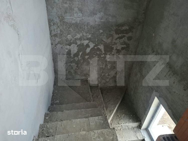 Casă cu 4 camere cu Teren 350 Mp în Pielești