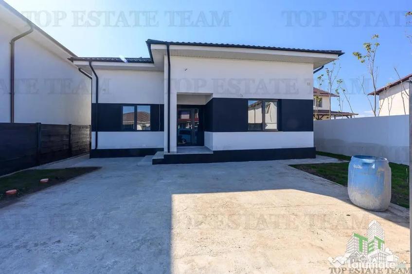 Casă cu 4 camere cu Teren 492 Mp în Cumpăna
