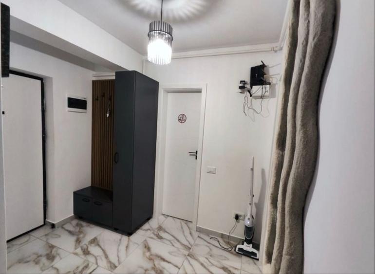 Apartament cu 3 camere decomandat în Chiajna