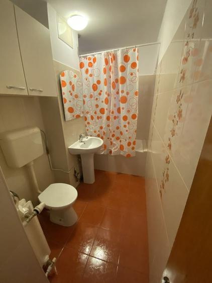 Proprietar , inchiriez garsoniera ap cu 1 cam decomandat la Metrou Lujerului - 7