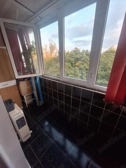 Apartament cu 4 camere semidecomandat în Tomis Nord
