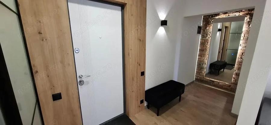 Apartament cu 2 camere decomandat în Romană