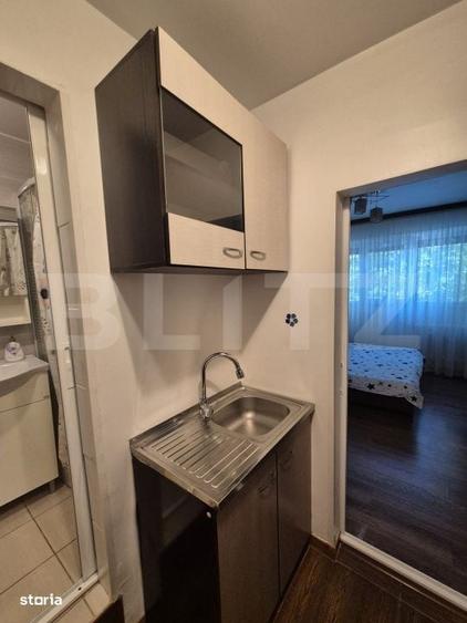 Garsonieră decomandată în Micro 13