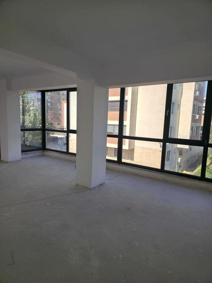 Apartament cu 2 camere decomandat în Tomis Plus